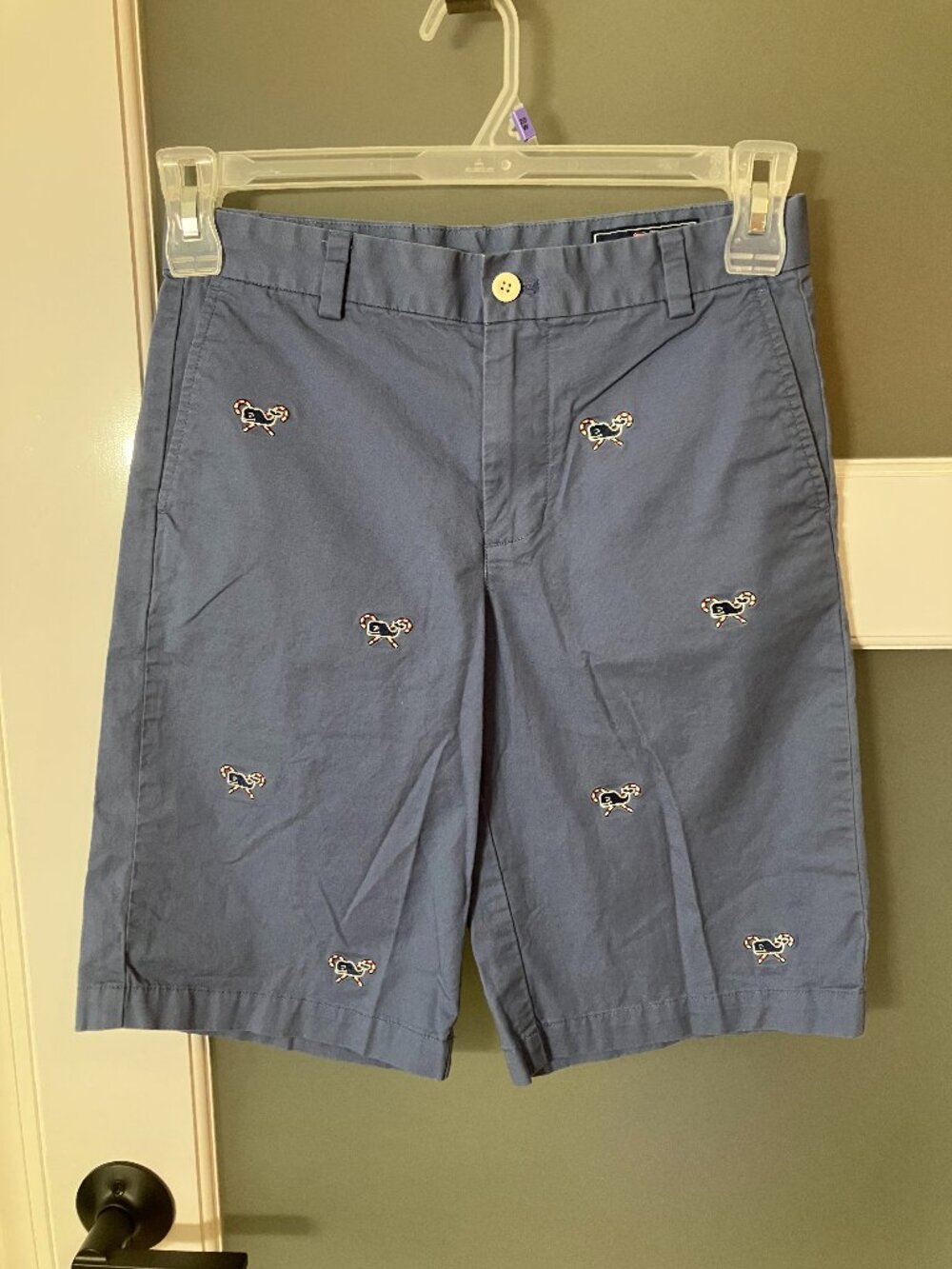 Vineyard Vines Boys 16 Classic Fit Candy Cane Breaker Shorts